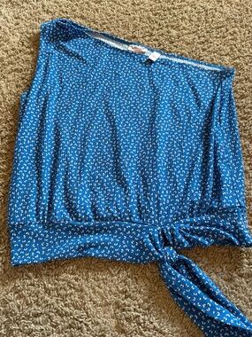 Blue Printed Tie One Sleeve Top